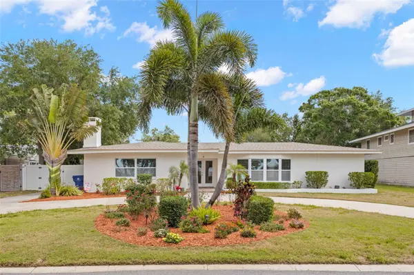 125 CARLYLE DR, Palm Harbor, FL 34683