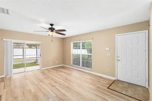 539 KENSINGTON LAKE CIR, Brandon, FL 33511