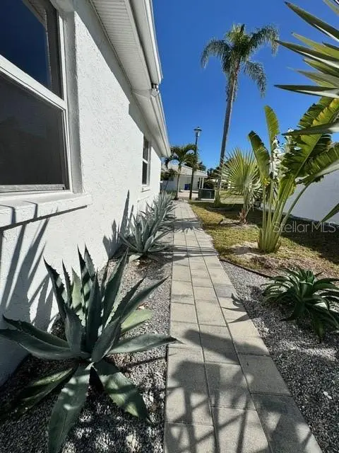 541 SPANISH DR N, Longboat Key, FL 34228