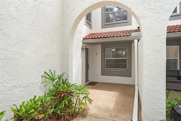 500 SANTA CRUZ PL NE #D, St Petersburg, FL 33703