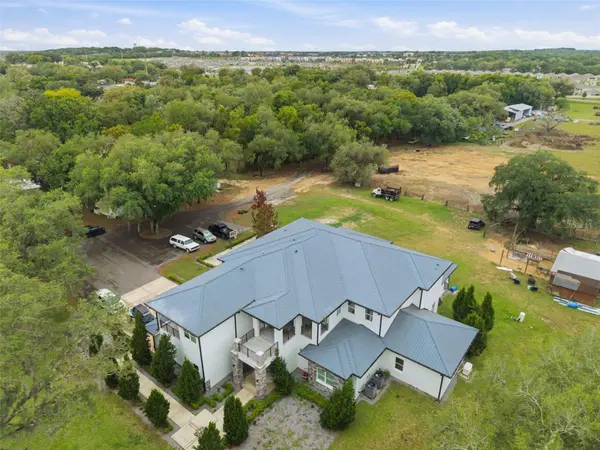 8241 CASS RD, Zephyrhills, FL 33540