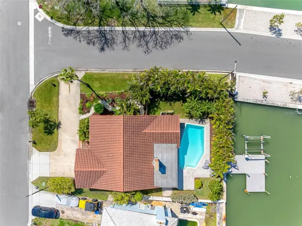 562 JOHNS PASS AVE, Madeira Beach, FL 33708
