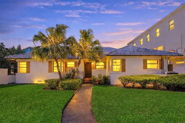 18206 SUNSET BLVD, Redington Shores, FL 33708