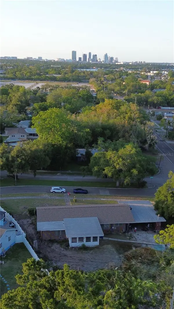 400 LAKE MAGGIORE BLVD S, St Petersburg, FL 33705