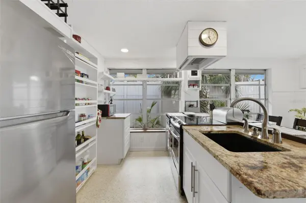 8456 MIDNIGHT PASS RD, Sarasota, FL 34242