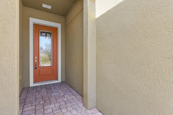 13930 NATURES RESERVE DR, Lithia, FL 33547
