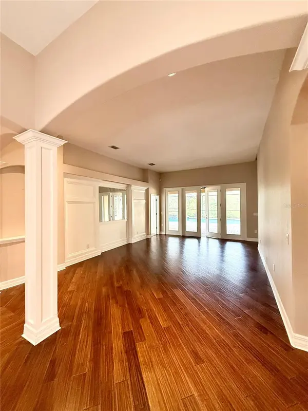 19125 SWEET CLOVER LN, Tampa, FL 33647