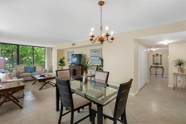 100 OAKMONT LN #203, Belleair, FL 33756