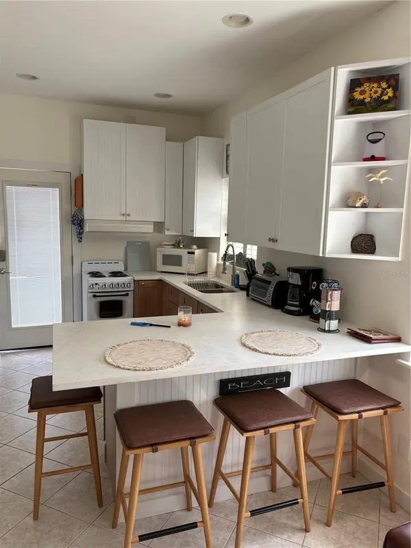 101 E BAY DR, Treasure Island, FL 33706