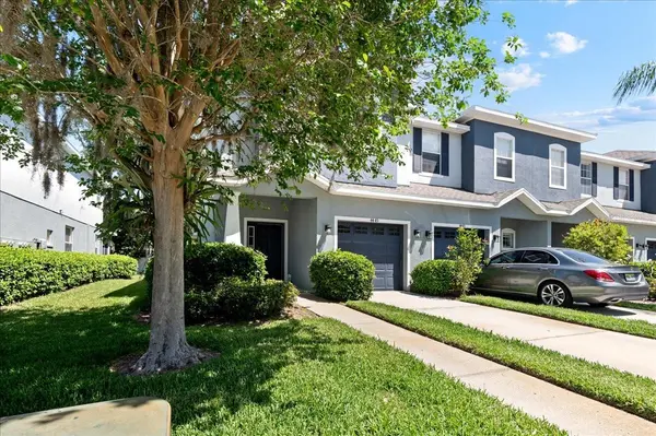 4445 AMBERLY OAKS CT, Tampa, FL 33614