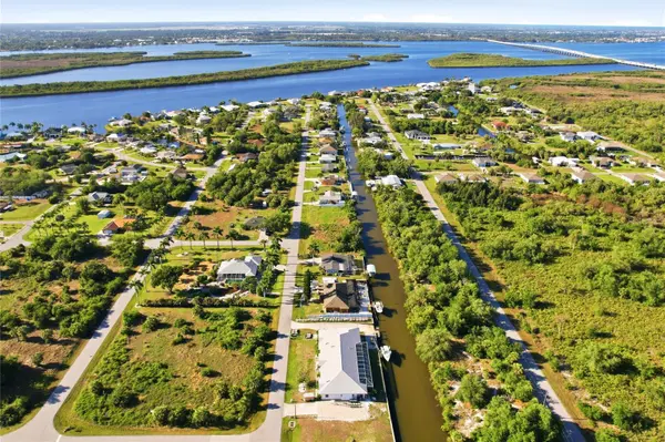 3383 DESOTO DR, Punta Gorda, FL 33983