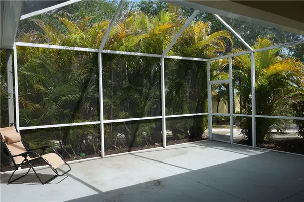 201 SUNSET CREST CT, Apollo Beach, FL 33572