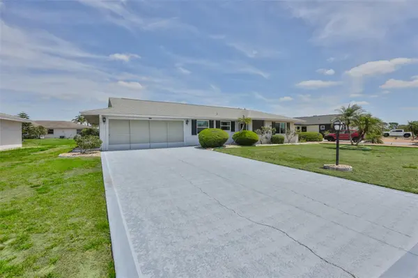 1525 ALLEGHENY DR, Sun City Center, FL 33573