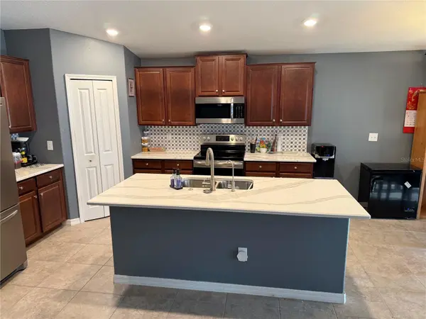 6629 WAGON TRAIL ST, Zephyrhills, FL 33541