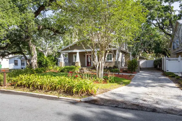 3311 W HAWTHORNE RD, Tampa, FL 33611