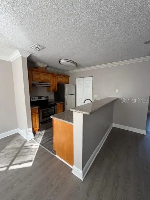7298 ULMERTON RD #611, Largo, FL 33771