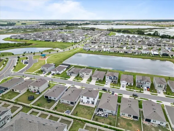 31891 OYSTER TRELLIS LN, Wesley Chapel, FL 33545