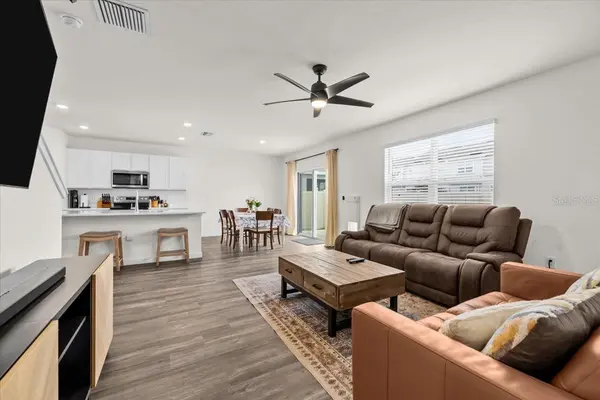 31891 OYSTER TRELLIS LN, Wesley Chapel, FL 33545