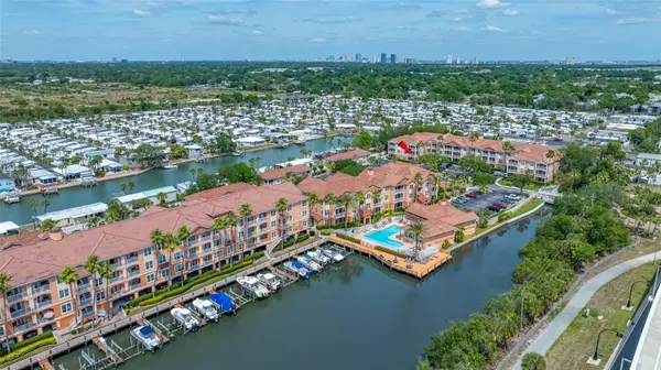 5000 CULBREATH KEY WAY #1-201, Tampa, FL 33611