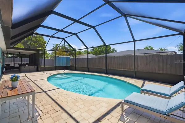9276 N 79TH AVE, Seminole, FL 33777