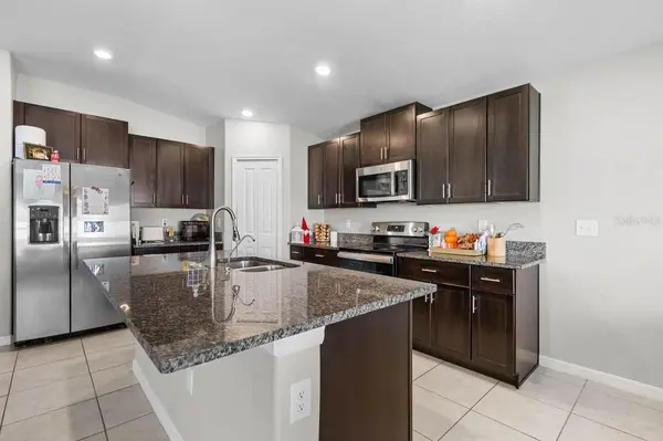 889 CALICO SCALLOP ST, Ruskin, FL 33570