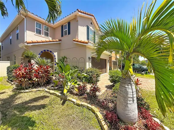 10193 GRAND OAK CIR, Madeira Beach, FL 33708