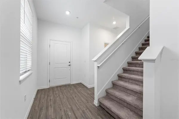 4678 INNER WORLD LN, Wesley Chapel, FL 33543