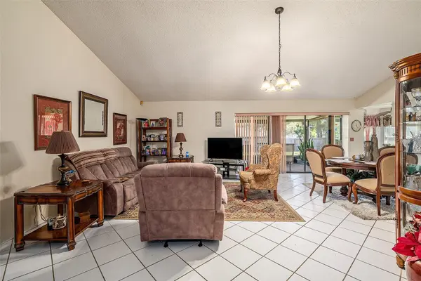 1606 DUSTY ROSE LN, Brandon, FL 33510