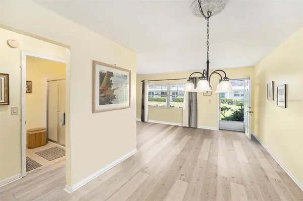5216 81ST ST N #2, St Petersburg, FL 33709