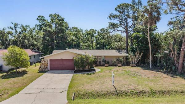 1124 DANNY DR, Sarasota, FL 34243