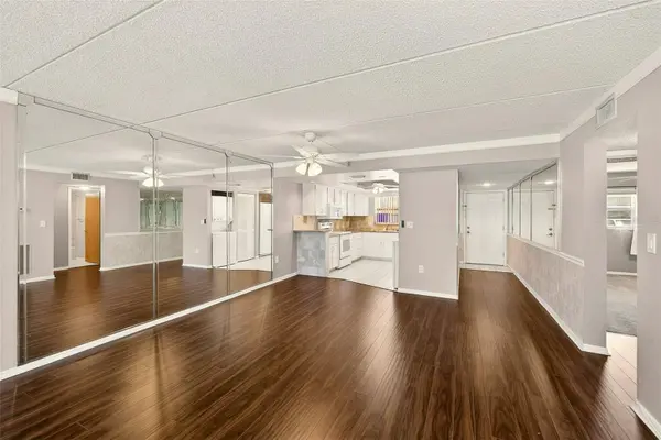 12300 PARK BLVD #116, Seminole, FL 33772