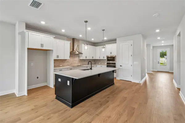 5693 LEAFLET TRL, Mount Dora, FL 32757
