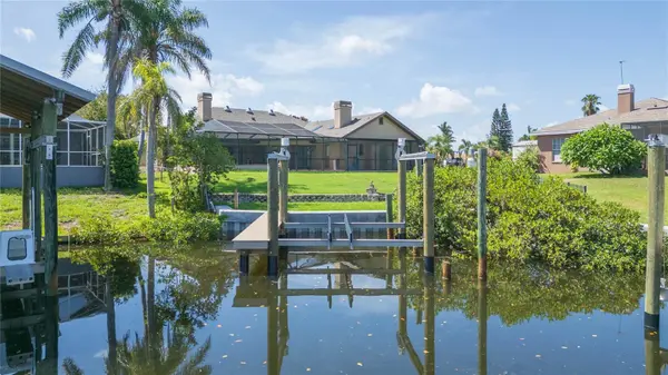 6602 SEABIRD WAY, Apollo Beach, FL 33572
