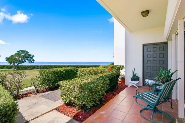 302 MARINER DR #302, Tarpon Springs, FL 34689