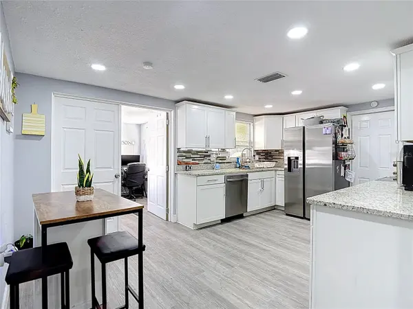5913 APPLETREE RD, Holiday, FL 34690