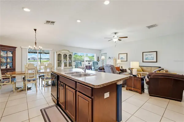 2202 4TH ST SW, Ruskin, FL 33570