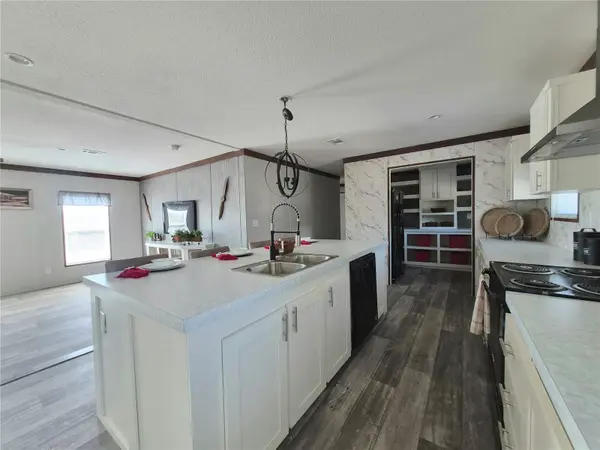 8128 WEEPING WILLOW ST, Brooksville, FL 34613