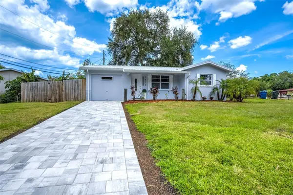 3579 POCAHONTAS DR, Largo, FL 33774