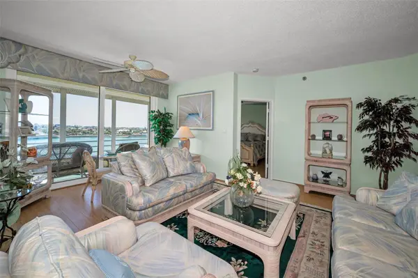 7882 SAILBOAT KEY BLVD S #605, South Pasadena, FL 33707