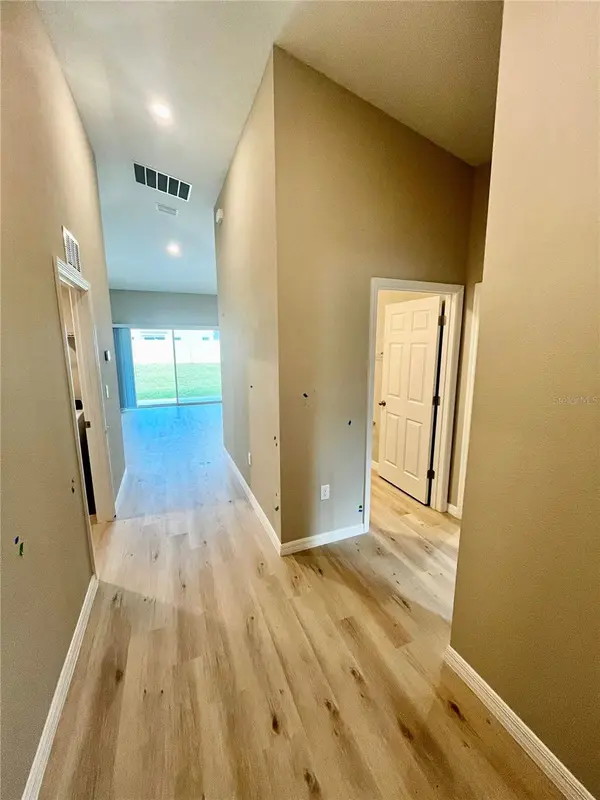 14664 GALLOP RUN DR, Lithia, FL 33547