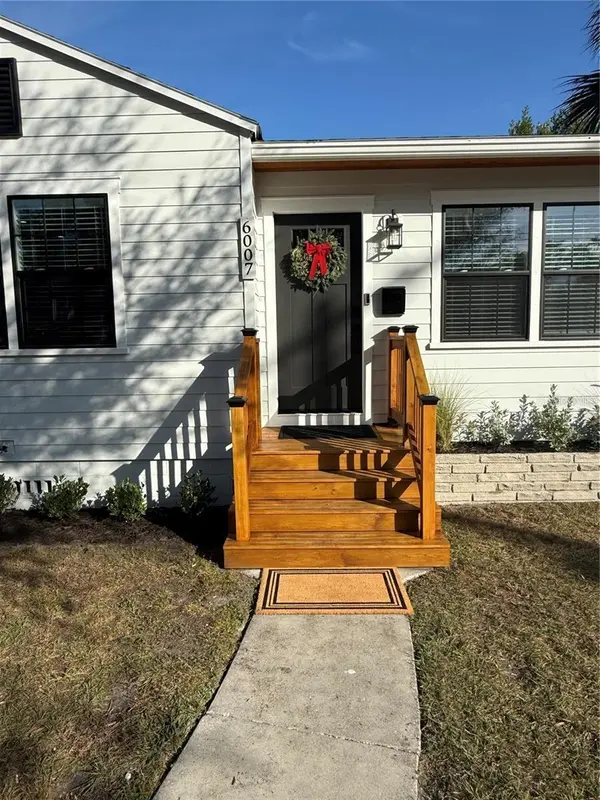 6007 N CENTRAL AVE, Tampa, FL 33604