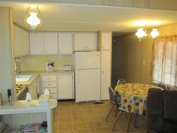 39015 HILLCREST DR, Zephyrhills, FL 33542