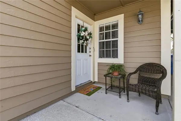 9034 LAKE PLACE LN #9034, Tampa, FL 33634