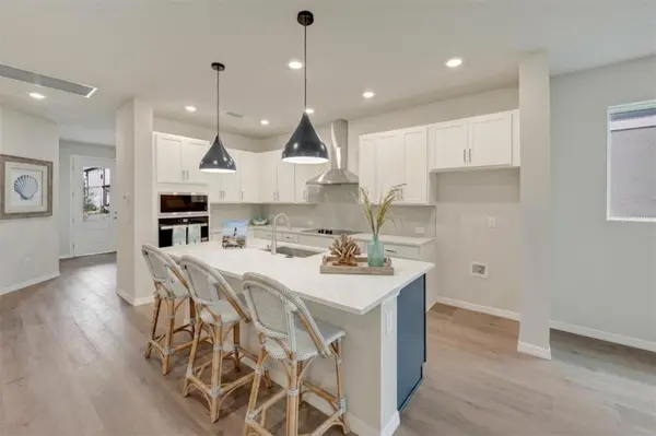 31327 PENDLETON LANDING CIR, Wesley Chapel, FL 33545