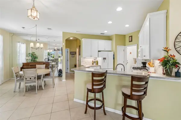 2011 SIFIELD GREENS WAY #71, Sun City Center, FL 33573