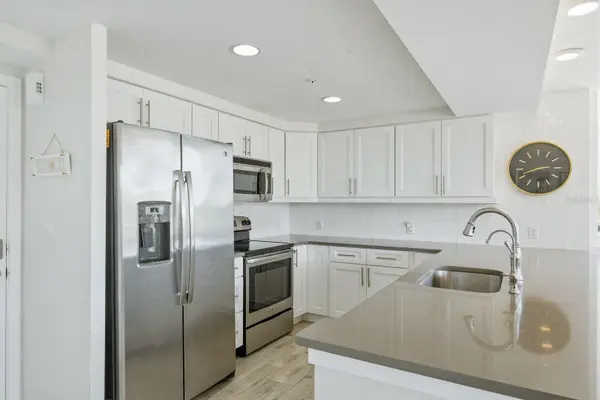 223 ISLAND WAY #2D, Clearwater Beach, FL 33767