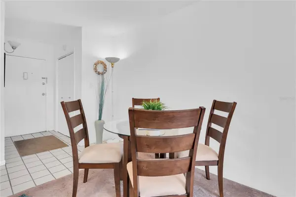 10365 PARADISE BLVD #4, Treasure Island, FL 33706