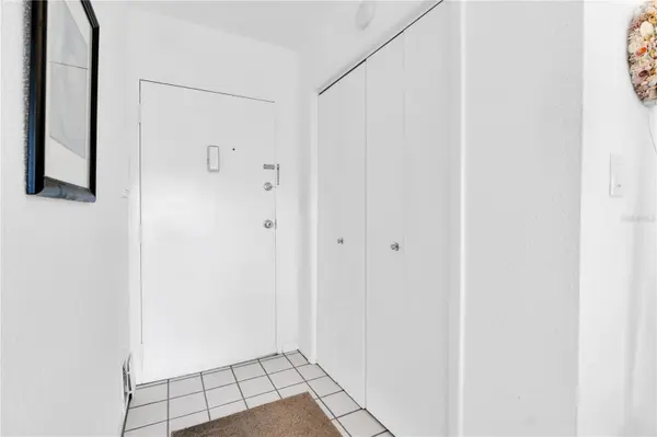 10365 PARADISE BLVD #4, Treasure Island, FL 33706