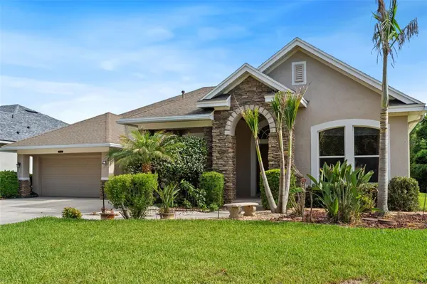 8434 WESTERLAND DR, Land O Lakes, FL 34637