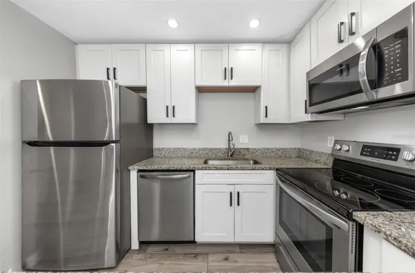 1281 PINE RIDGE CIR E #A2, Tarpon Springs, FL 34688